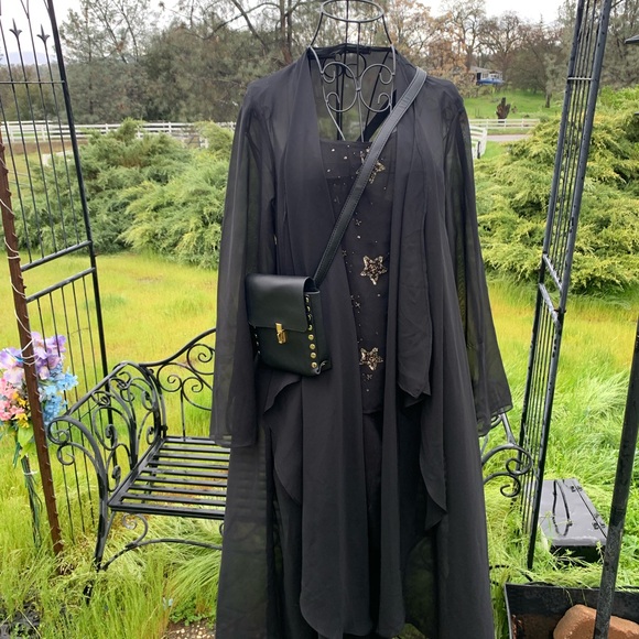 Elegant Long Black Sheer Kimono with Flutter Front,HP25 - Picture 9 of 10